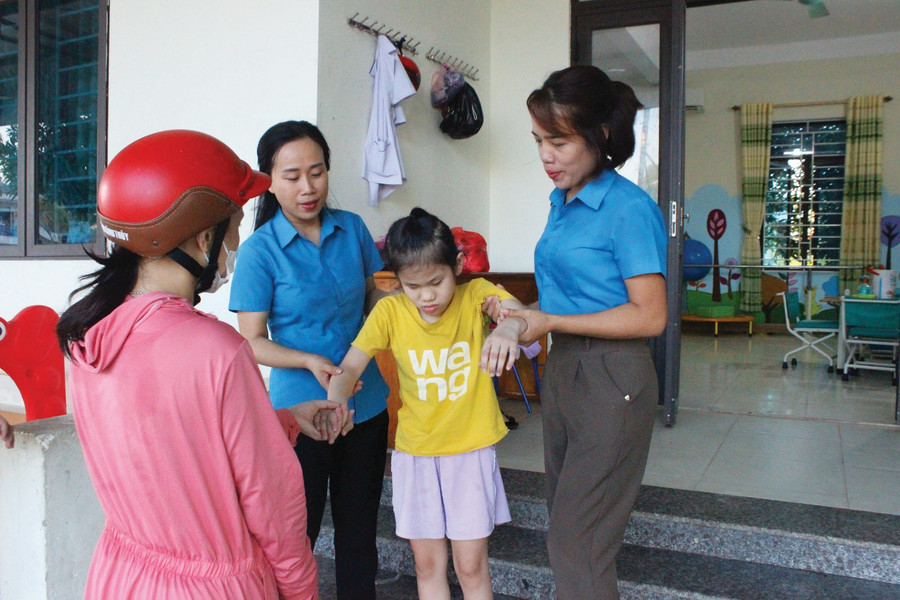 Sự thay đổi tích cực của các em là “quả ngọt” cho nỗ lực bền bỉ của giáo viên. Ảnh: Hồ Phương