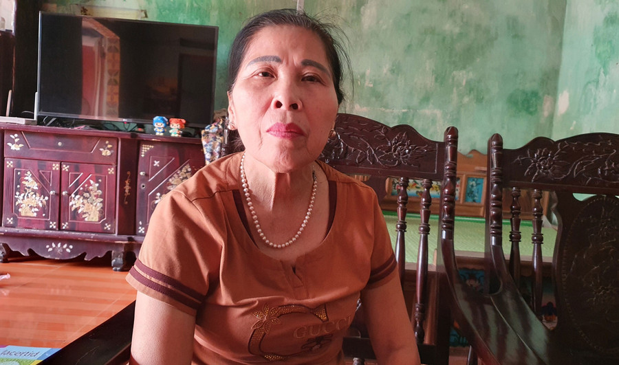 Bà Trần Thị Hằng chia sẻ về sự việc với PV. Bà Trần Thị Hằng chia sẻ về sự việc với PV.