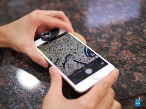 Ống kính macro cho phép chụp những chi tiết mà mắt thường không nhìn thấy được. Ống kính macro cho phép chụp những chi tiết mà mắt thường không nhìn thấy được.