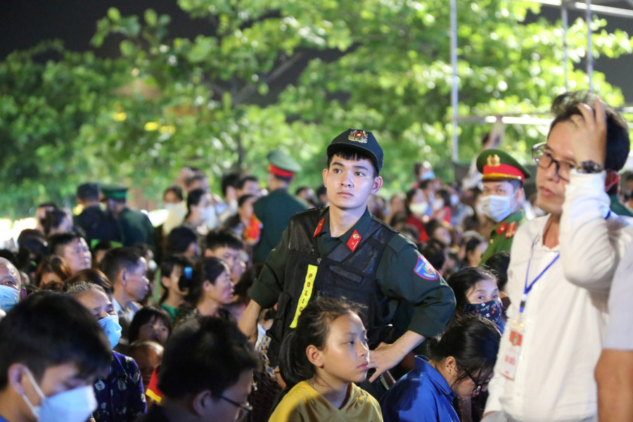 Công tác an ninh tại buổi Lễ được đảm bảo nghiêm ngặt. (Ảnh: T.T). Công tác an ninh tại buổi Lễ được đảm bảo nghiêm ngặt. (Ảnh: T.T).