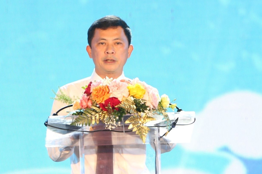 Ông Lê Ngọc Châu - Phó Chủ tịch UBND tỉnh Hà Tĩnh phát biểu khai mạc buổi Lễ. (Ảnh: T.T). Ông Lê Ngọc Châu - Phó Chủ tịch UBND tỉnh Hà Tĩnh phát biểu khai mạc buổi Lễ. (Ảnh: T.T).