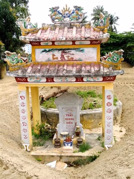 Mộ danh tướng Trần Quang Diệu.