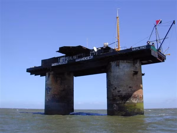 “Tiểu quốc” Sealand nằm trên Biển Bắc, cách bờ biển Suffolk của Anh 12km.