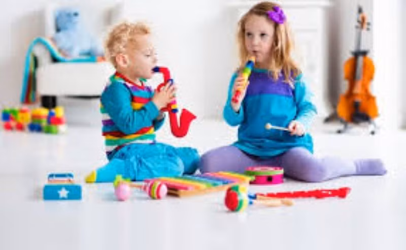 Đồ chơi phát ánh sáng mạnh, âm thanh lớn… làm hại trẻ