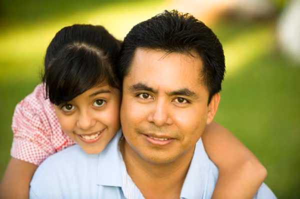 Ảnh: Sheknows. father-and-daughter-9241-1439368563.jpg