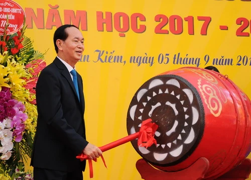  Chủ tịch nước Trần Đại Quang dự khai giảng năm học mới tại Trường THCS Trưng Vương - Hà Nội