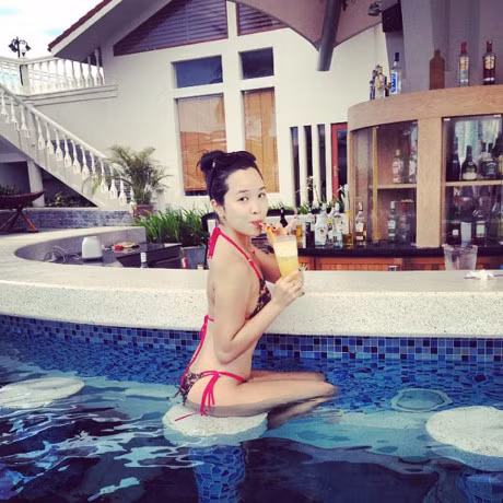 Em gai sieu mau Ha Anh nong bong khong kem gi chi gai - Anh 12