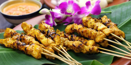 Học người Malaysia làm món satay và nước sốt trứ danh - Ảnh 4 Hoc nguoi Malaysia lam mon satay va nuoc sot tru danh - Anh 4