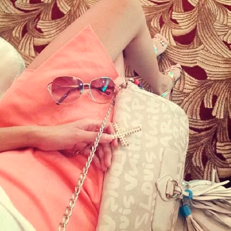 Lan Khue dep hon khi di dau cung dat hang hieu len nguoi - Anh 15