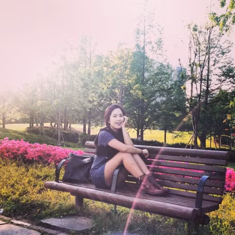 Em gai sieu mau Ha Anh nong bong khong kem gi chi gai - Anh 10