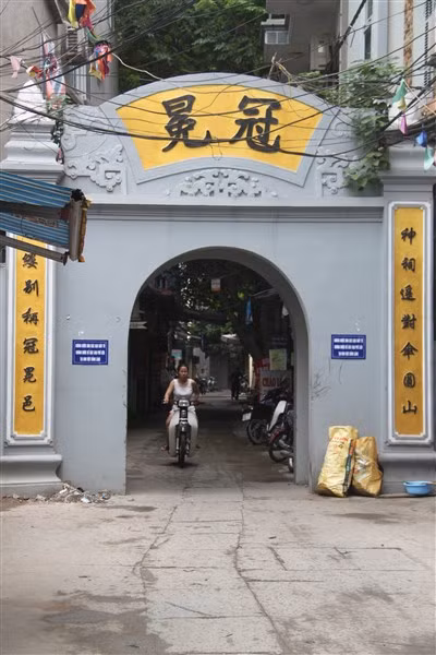 Đất học làng Lủ (Kim Lũ) là quê hương của nhiều danh sĩ nổi tiếng.