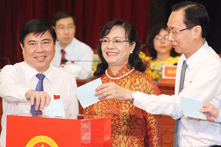 Ông Nguyễn Thành Phong tái đắc cử Chủ tịch UBND TP HCM