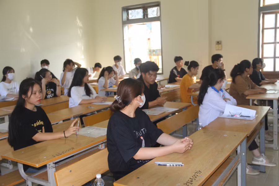 Các thí sinh ở tỉnh Sơn La đều nhận xét đề thi năm nay dễ và phù hợp với năng lực.