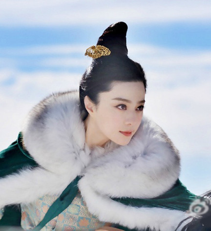 Phạm Băng Băng tiếp tục mặc hở ngực trong "Dương Quý Phi" ảnh 6