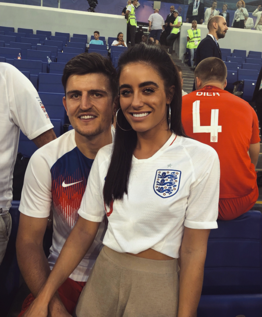 Vợ của Harry Maguire là Fern cũng sẽ đến Qatar. Vợ của Harry Maguire là Fern cũng sẽ đến Qatar.