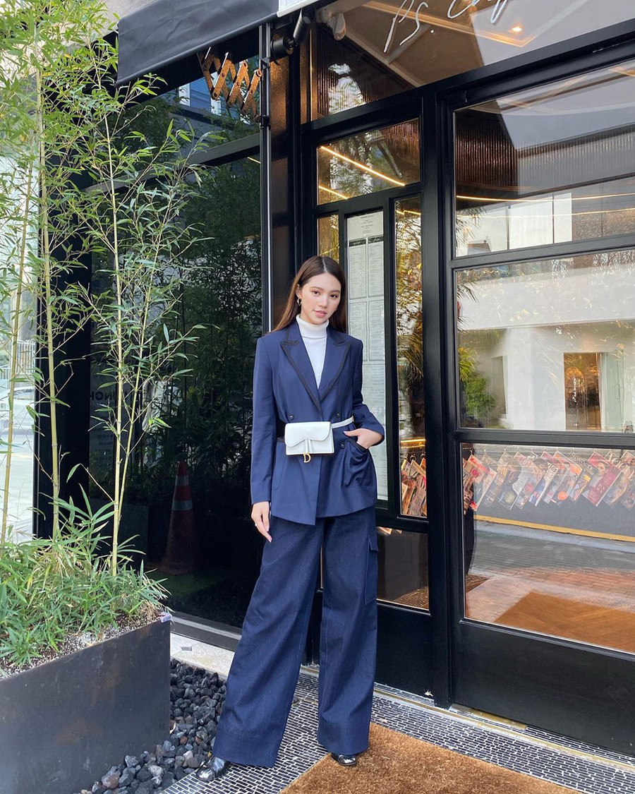 Hoa hậu từng bị hội bạn thân showbiz nghỉ chơi, tố là rich kid “rởm”, bố mẹ chỉ làm công việc bình thường bây giờ ra sao? ảnh 17 Hoa hậu từng bị hội bạn thân showbiz nghỉ chơi, tố là rich kid “rởm”, bố mẹ chỉ làm công việc bình thường bây giờ ra sao? ảnh 17