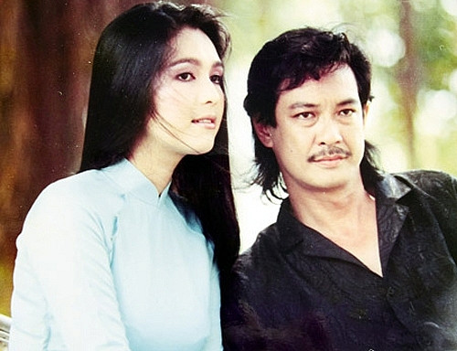 Điều ít biết về tuổi trẻ lẫy lừng của nghệ sĩ Chánh Tín Nghệ sĩ Chánh Tín của một thời hào hoa.