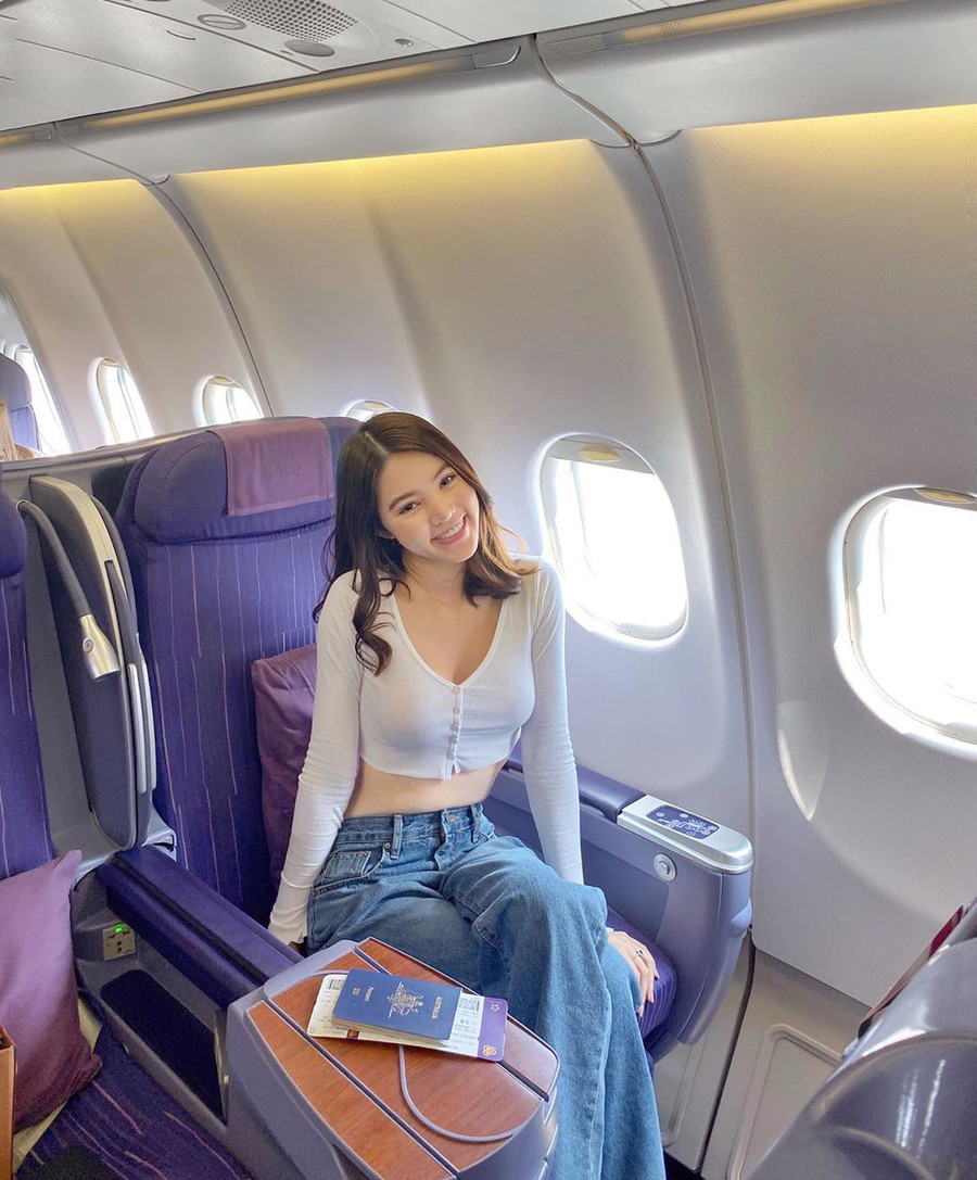 Hoa hậu từng bị hội bạn thân showbiz nghỉ chơi, tố là rich kid “rởm”, bố mẹ chỉ làm công việc bình thường bây giờ ra sao? ảnh 16 Hoa hậu từng bị hội bạn thân showbiz nghỉ chơi, tố là rich kid “rởm”, bố mẹ chỉ làm công việc bình thường bây giờ ra sao? ảnh 16