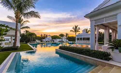 Celine Dion bán nhà ở Mỹ sau khi chồng qua đời - ảnh 1