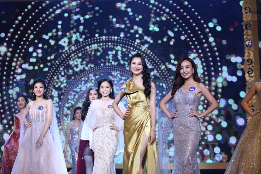 Các nữ sinh duyên dáng tại đêm chung kết Nữ sinh viên thanh lịch Thủ đô 2019 Các nữ sinh duyên dáng tại đêm chung kết Nữ sinh viên thanh lịch Thủ đô 2019