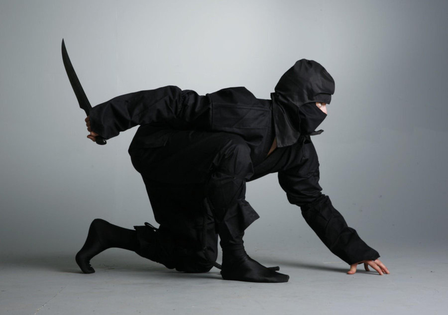 Ninja với huyền thoại “xuất quỷ nhập thần”. Ninja với huyền thoại “xuất quỷ nhập thần”.