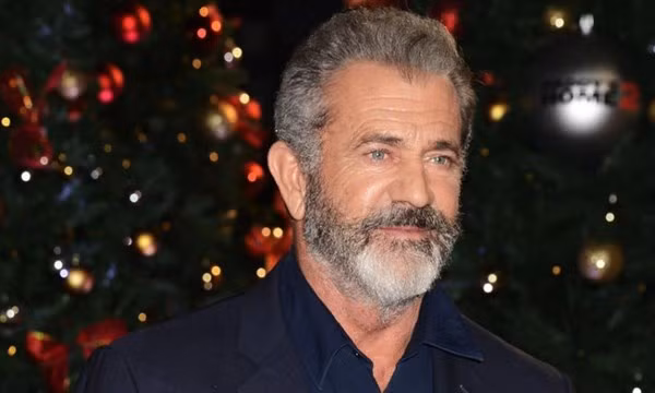 Những ngôi sao “chăm” làm từ thiện ảnh 4