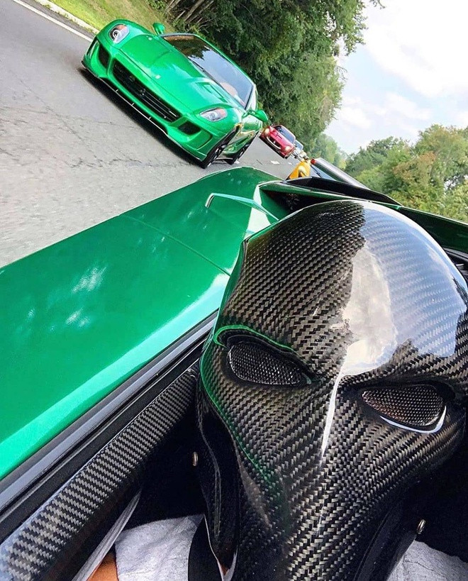 Dan rich kid dung khau trang Chanel, Louis Vuitton de phong dich hinh anh 3 b2.jpg