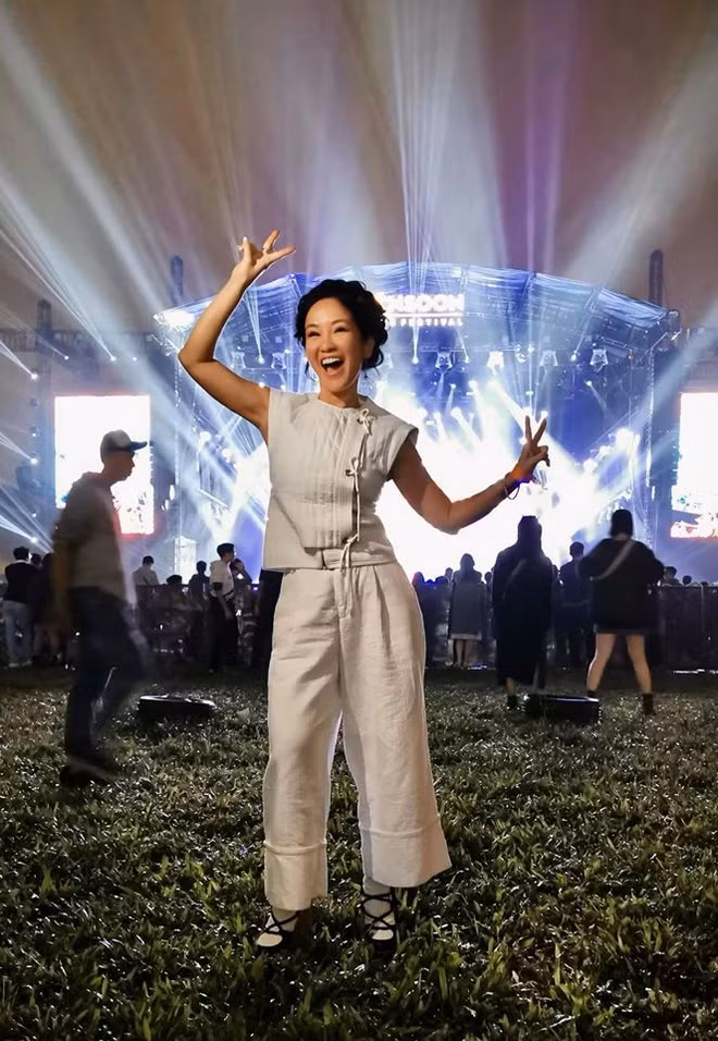 Ve ngoai cua ca si Hong Nhung o tuoi 50 hinh anh 10 honghung45.jpg