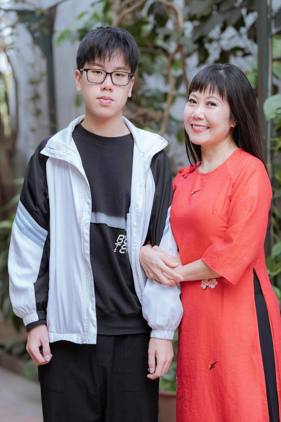 Hương Tươi và 2 con. Ảnh: NVCC Hương Tươi và 2 con. Ảnh: NVCC