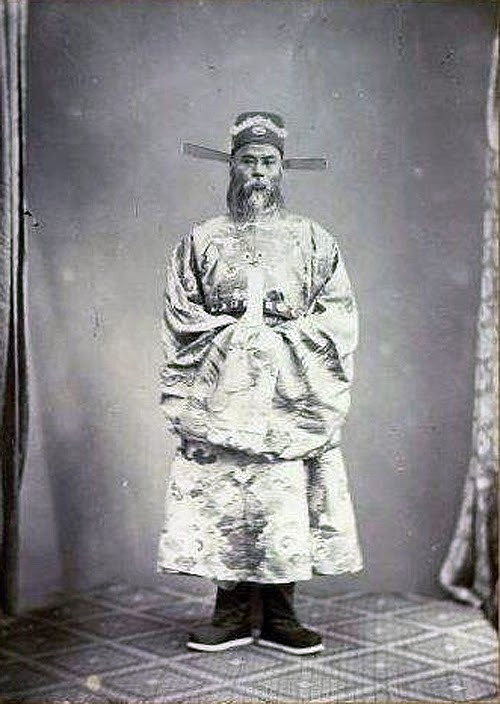 Chân dung nhà khoa bảng Ngụy Khắc Đản Chân dung nhà khoa bảng Ngụy Khắc Đản