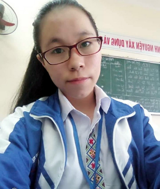 Mua Thị Chở trên lớp học