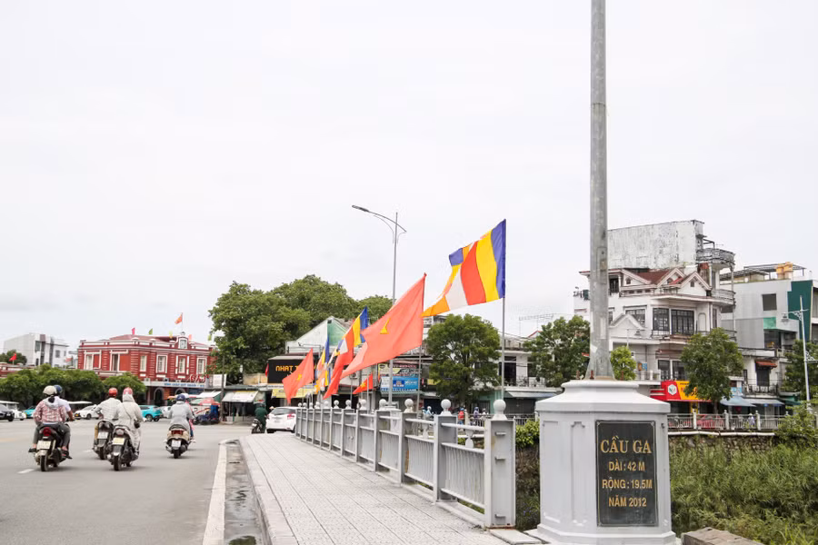 Không khí mùa lễ Phật đản diễn ra khắp nơi trên địa bàn tỉnh, trong đó có TP Huế.