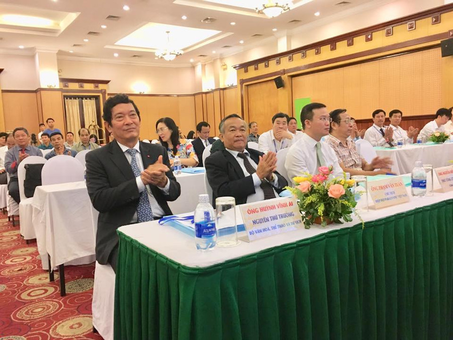 Các đại biểu tham gia đại hội Các đại biểu tham gia đại hội