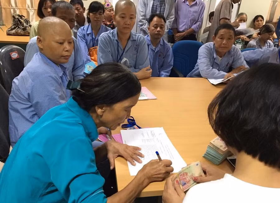 Những món quà nhỏ nhưng ý nghĩa tinh thần lớn lao