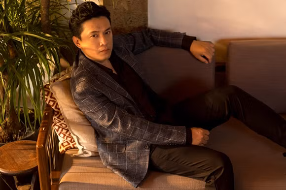 Gạt qua nỗi buồn mất giấy tờ, ca sĩ Lam Trường tung bộ ảnh với thần thái chuẩn soái ca-10