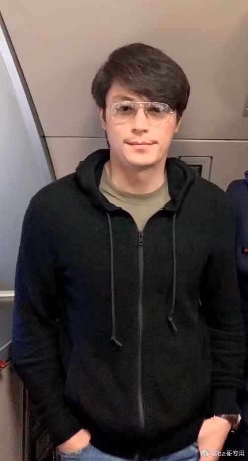 Nhan sắc xuống cấp trầm trọng sau kết hôn, có ai nhận ra đây là các nam thần Hoa ngữ? ảnh 1