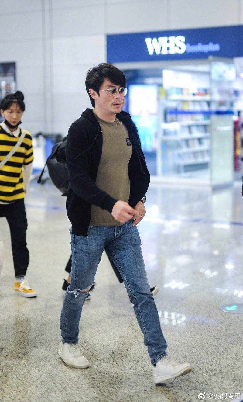 Nhan sắc xuống cấp trầm trọng sau kết hôn, có ai nhận ra đây là các nam thần Hoa ngữ? ảnh 3