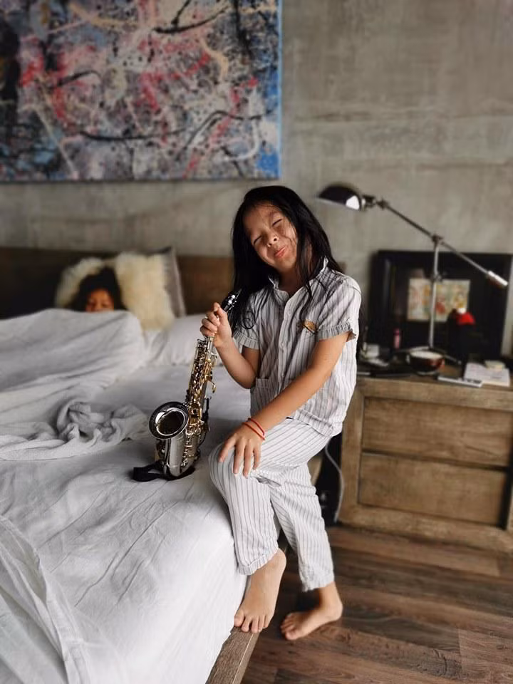 xuc dong dong chia se cua elly tran va hong nhung danh cho con nhan "ngay cua me" - 2