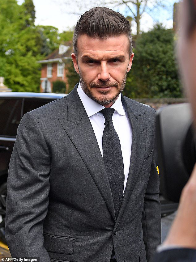 victoria beckham thả dáng thon quyến rũ, một mình sải bước trên phố mỹ hình 7 victoria beckham tha dang thon quyen ru, mot minh sai buoc tren pho my hinh 7