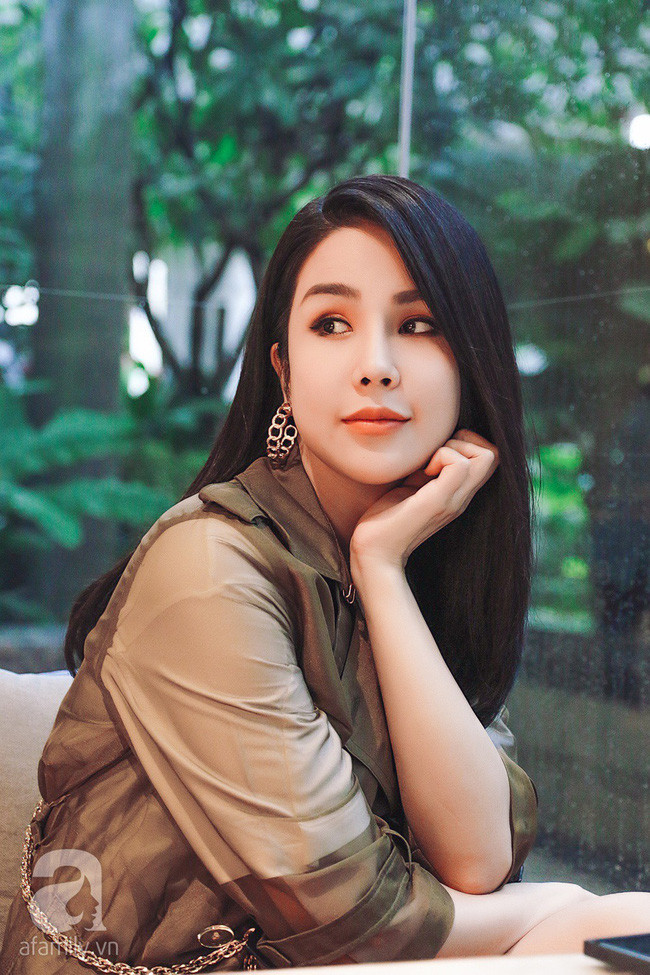 Hơn 1 năm sau đám cưới bạc tỷ, lần đầu tiên Diệp Lâm Anh nói về mẹ chồng nhưng cách cô chia sẻ thật sự khác so với suy nghĩ của nhiều người - Ảnh 1. Hơn 1 năm sau đám cưới bạc tỷ, lần đầu tiên Diệp Lâm Anh nói về mẹ chồng nhưng cách cô chia sẻ thật sự khác so với suy nghĩ của nhiều người - Ảnh 1.