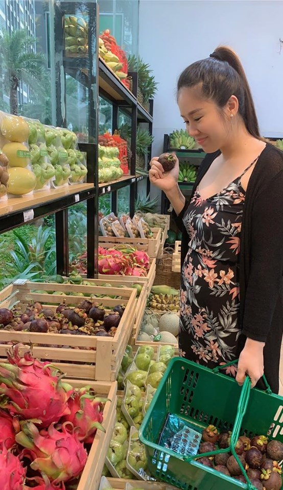Đăng ảnh Tăng Thanh Hà, Louis Nguyễn kèm thêm biểu tượng ngọt ngào này ảnh 4 Đăng ảnh Tăng Thanh Hà, Louis Nguyễn không quên thả trái tim yêu thương cho bà xã xinh đẹp-4