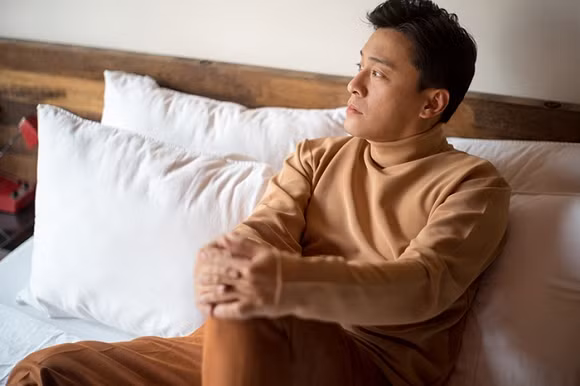 Gạt qua nỗi buồn mất giấy tờ, ca sĩ Lam Trường tung bộ ảnh với thần thái chuẩn soái ca-4