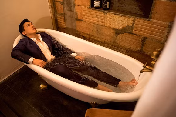 Gạt qua nỗi buồn mất giấy tờ, ca sĩ Lam Trường tung bộ ảnh với thần thái chuẩn soái ca-11