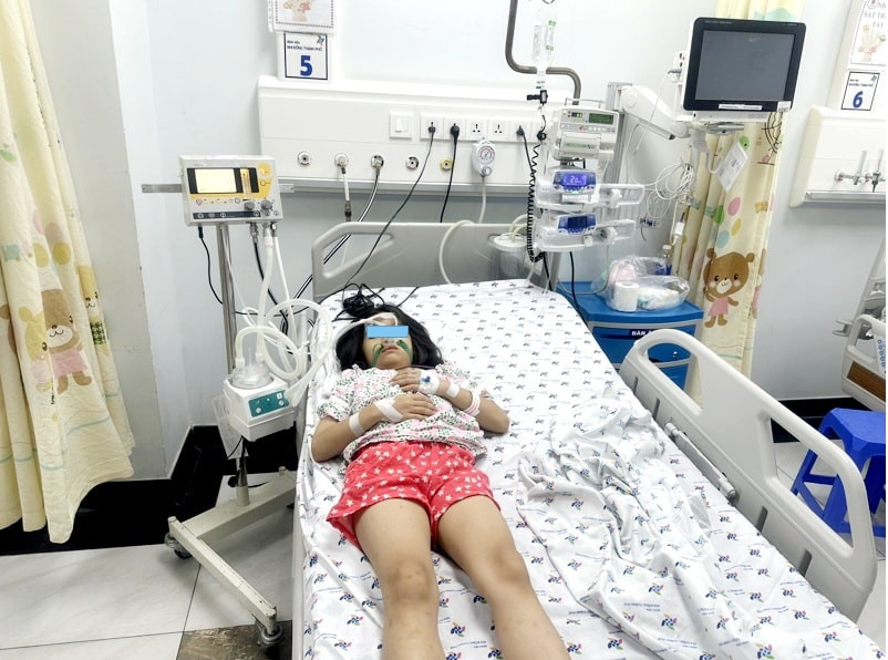 Một trường hợp trẻ đuối nước được điều trị tại Bệnh viện Nhi đồng TPHCM. Ảnh: BVCC.