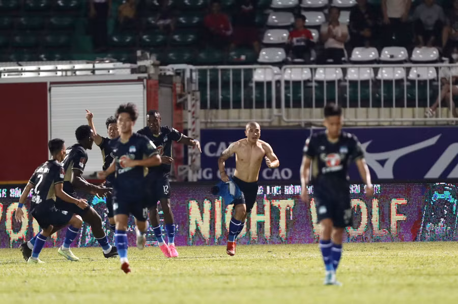 Hoàng Anh Gia Lai chưa thể bứt phá trên bảng xếp hạng.