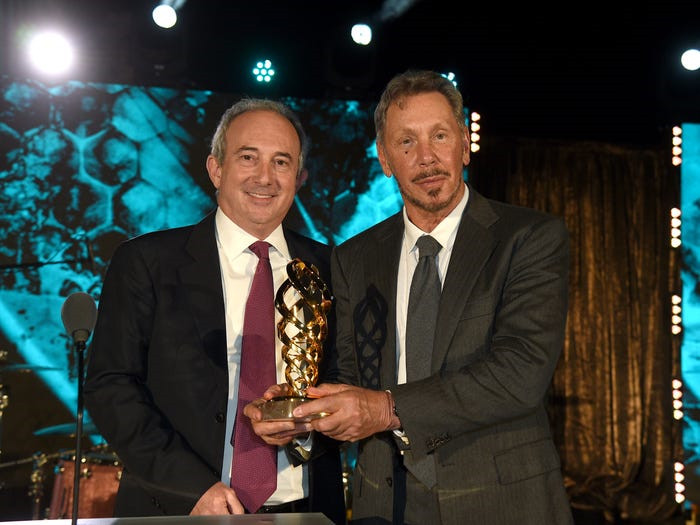 Tiệc gala hào nhoáng của tỷ phú và người nổi tiếng có gì? ảnh 9 Tiec gala hao nhoang cua ty phu va nguoi noi tieng co gi hinh anh 10