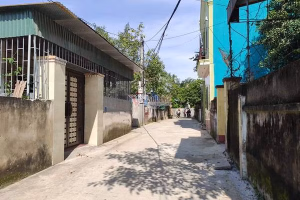 Thiếu nữ mất liên lạc khi đi Anh, môi giới trả lại bố mẹ 1 tỷ rồi biến mất - Ảnh 3.