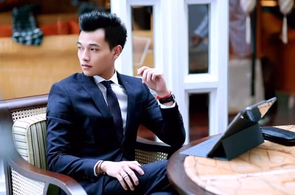 Hé lộ gia thế thiếu gia 9X vướng nghi vấn hẹn hò Hoa hậu Tiểu Vy ảnh 3