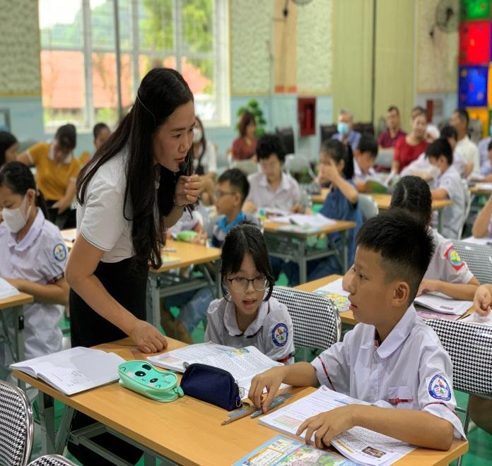 Tìm giải pháp để giáo dục thêm hiệu quả, chất lượng. Tìm giải pháp để giáo dục thêm hiệu quả, chất lượng.