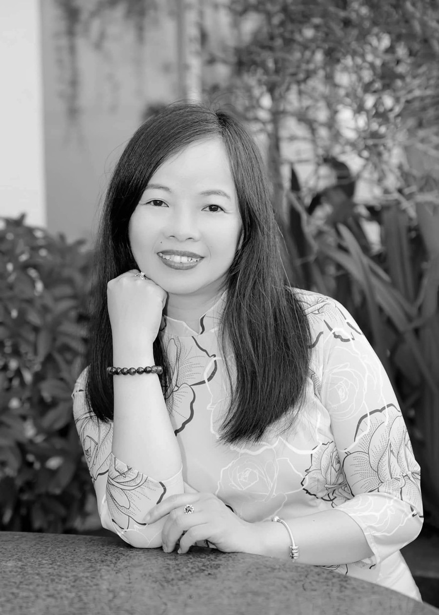 Cô giáo Võ Thị Như Mai. Cô giáo Võ Thị Như Mai.